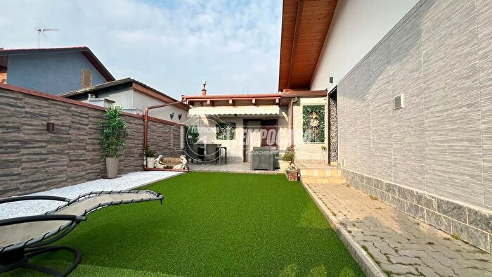 Casa trilocale in vendita in Via Val della Torre, Alpignano