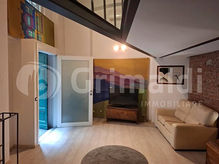 Appartamento bilocale in affitto in Via Ugo Bassi, Milano