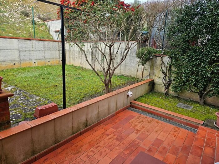 Casa con 6 locali in vendita in Via Montessori, Rignano SullArno