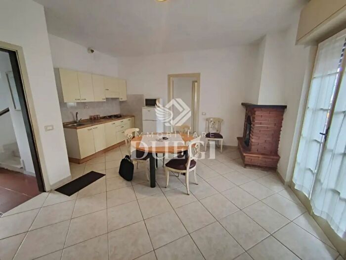 Appartamento trilocale in vendita in Viareggio