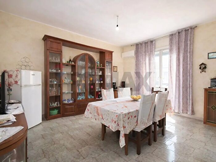 Appartamento con 5 locali in vendita in Via Goito, Catania