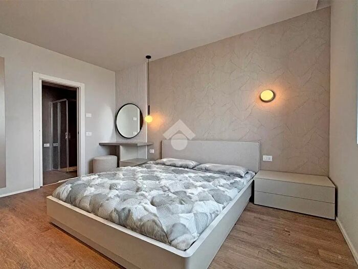 Appartamento bilocale in vendita in Via Muzio Attendolo Detto Sforza, Milano