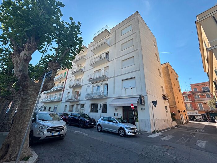 Appartamento trilocale in vendita in Riviera Zanardelli, Anzio