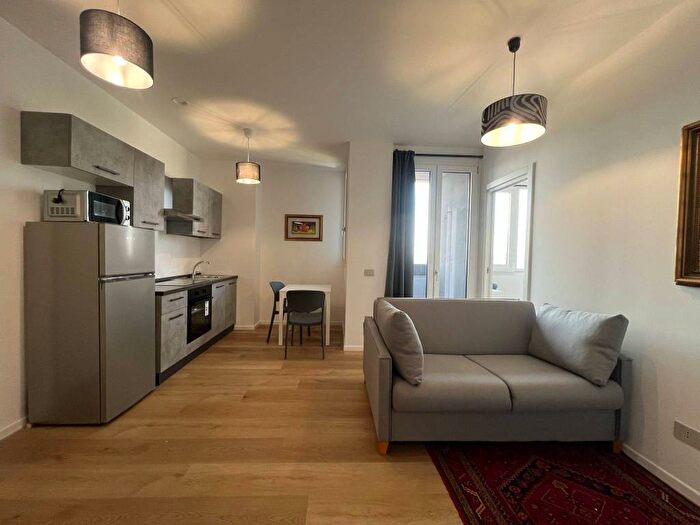 Appartamento bilocale in affitto in Via Cascina Belcasule, Vigentino Fatima, Milano