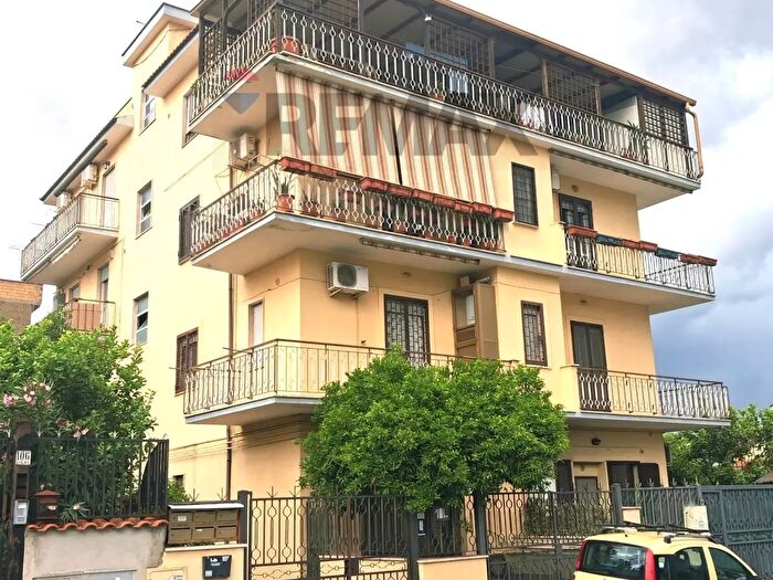 Appartamento trilocale in affitto in Roma