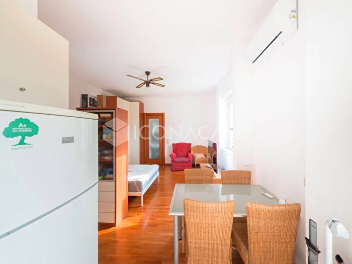 Appartamento monolocale in affitto in Via Stilicone, Milano