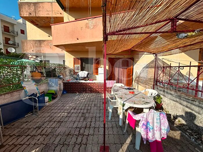 Appartamento trilocale in vendita in Via Piano Lettieri, Scalea