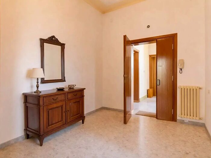 Appartamento con 5 locali in vendita in Siena