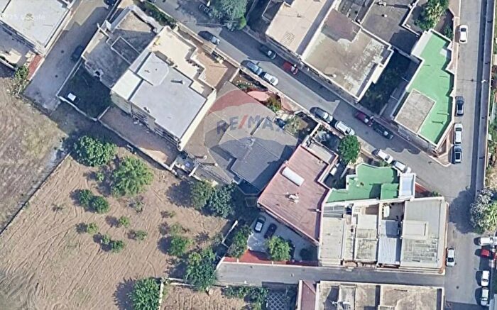 Casa con 6 locali in vendita in Via della Fontana, Triggiano