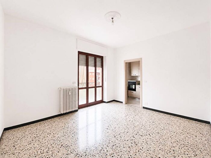 Appartamento quadrilocale in affitto in Via Guttuari, Stazione, Asti