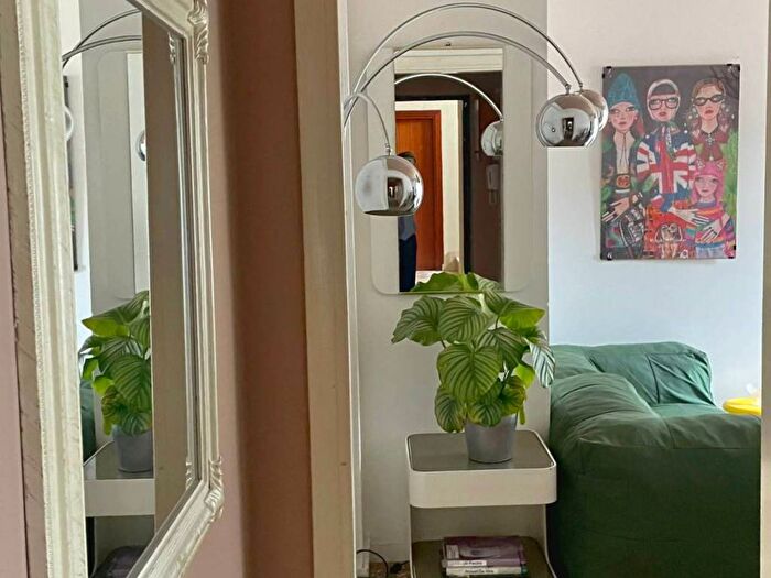 Casa bilocale in affitto in Ripa di Porta Ticinese, Navigli Darsena, Milano