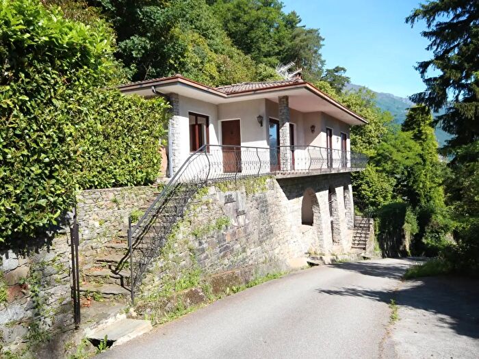 Casa con 5 locali in vendita in Casali Creda B, Cannobio