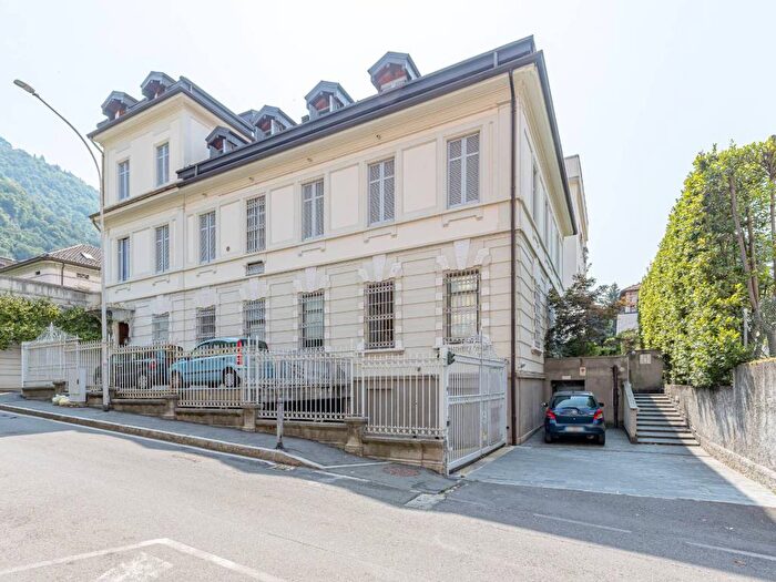 Appartamento trilocale in affitto in Via Martino Anzi, Valduce Crispi, Como