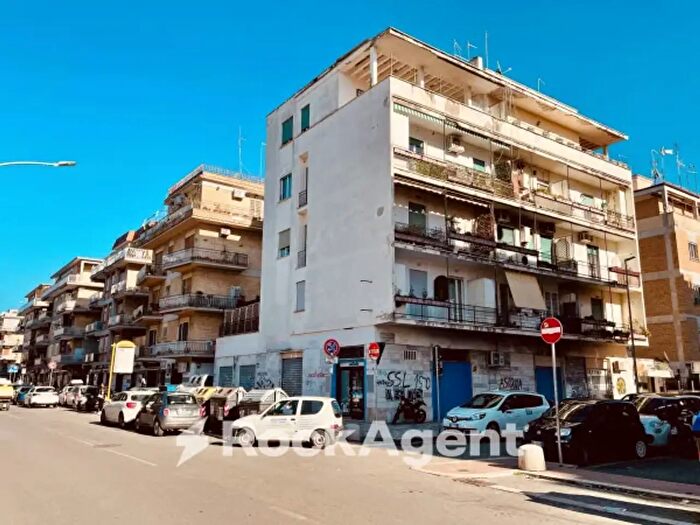 Appartamento bilocale in vendita in Via Pietro Maffi, Roma