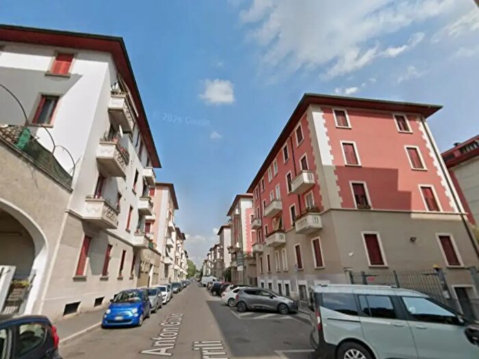 Appartamento bilocale in affitto in Via Anton Giulio Barrili, Milano
