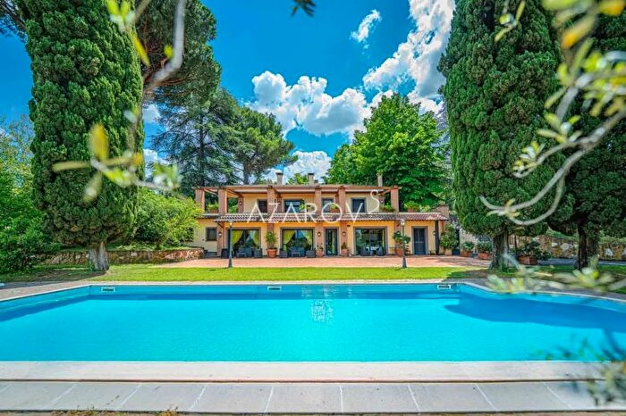 Casa con 6 locali in vendita in Frascati