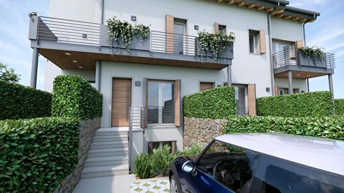 Case in Vendita e in Affitto - 3