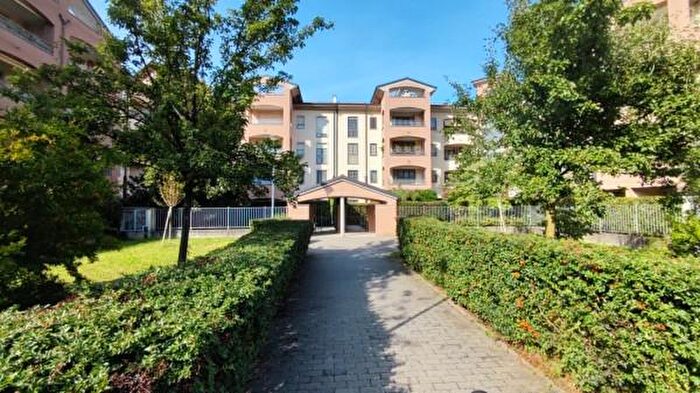 Appartamento trilocale in vendita in Viale Sicilia, Monza