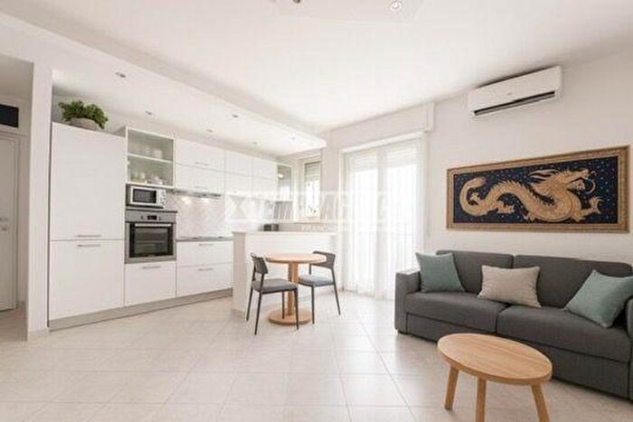 Appartamento bilocale in vendita in Via Romualdo Bonfadini C, Milano