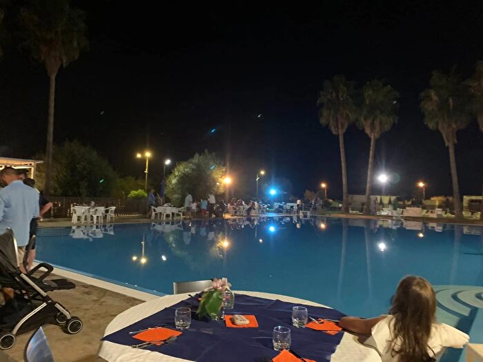 Appartamento trilocale in vendita in Via Himera Campofelice di Roccella, Campofelice Di Roccella