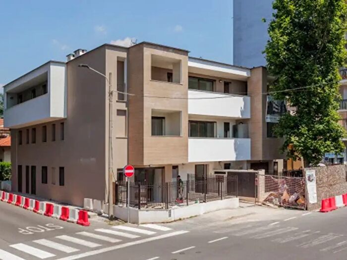Appartamento quadrilocale in vendita in Via Aprile, Cinisello Balsamo