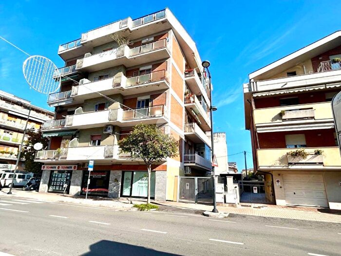 Appartamento con 5 locali in vendita in Via C De Meis, Pescara
