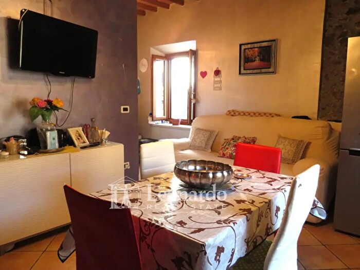 Appartamento trilocale in vendita in Via Sarzanese Sud, Massarosa