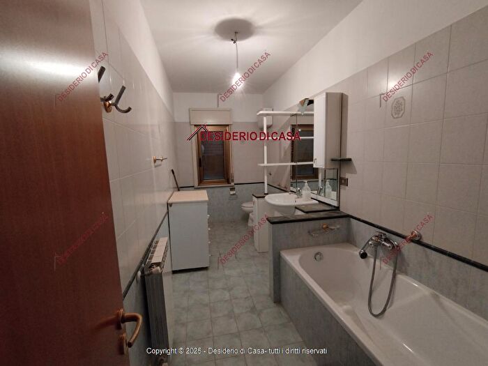 Appartamento quadrilocale in vendita in Ss Madonnuzza Pa Italia, Petralia Soprana