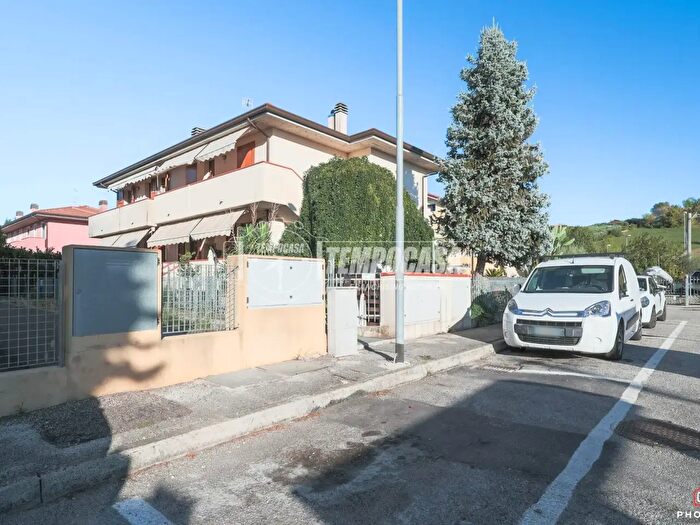 Appartamento trilocale in vendita in Via Cà Fornaci, Coriano