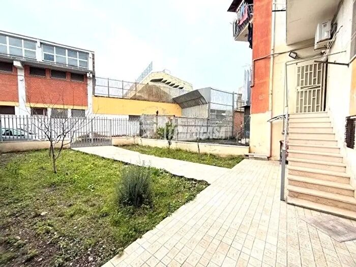 Appartamento trilocale in vendita in Viale degli Aviatori, Foggia