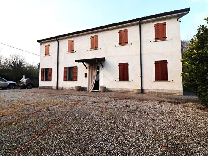 Casa con 6 locali in vendita in Str Riviera Mincio, Formigosa Castelletto Borgo, Mantova