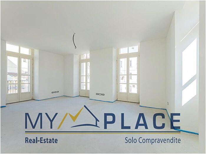 Appartamento quadrilocale in vendita in Via Ghislanzoni, Lecco