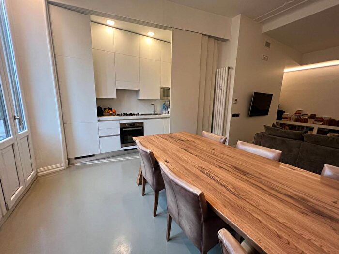 Appartamento bilocale in affitto in Via Andrea Solari, Solari, Milano