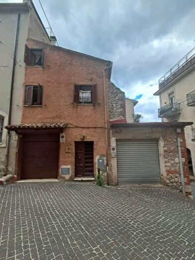 Casa bilocale in vendita in Piazza Americo Fanella, Alatri