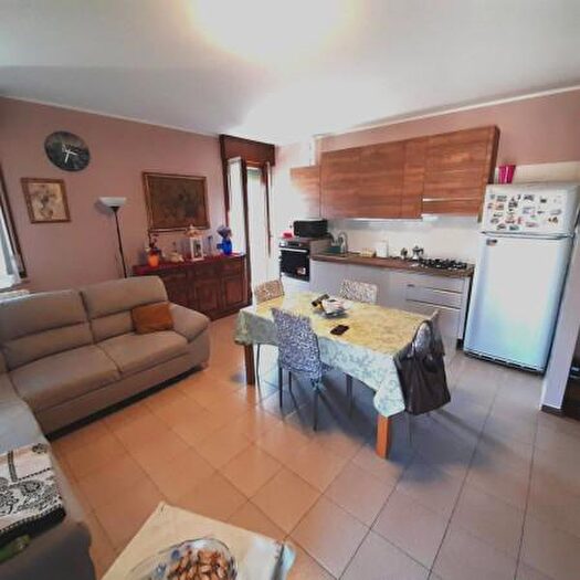 Appartamento trilocale in vendita in Via Don Artemio Cavallina, Copparo