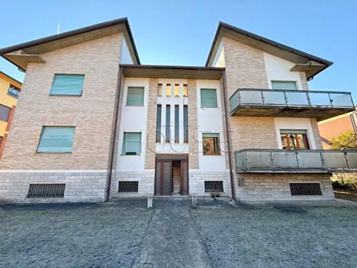 Casa con 6 locali in vendita in Viale del Polacchino Città di Castello Perugia Umbria Ita, Citta' Di Castello