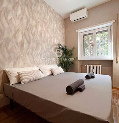 Appartamento bilocale in affitto in Via Oreste Tommasini, Bologna, Roma