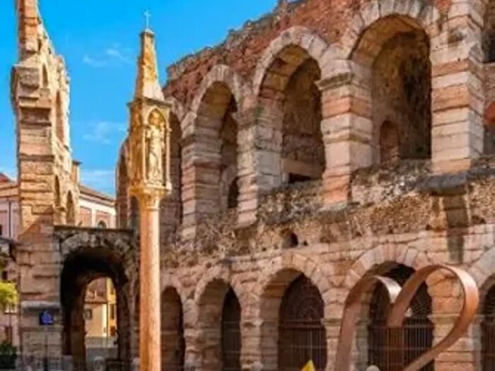 Appartamento con 5 locali in vendita in Piazza Brà, Verona