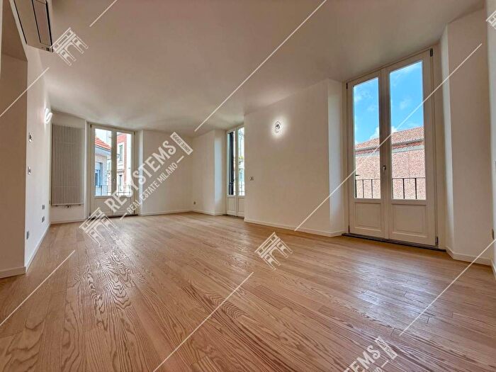 Appartamento trilocale in affitto in Via Filippo Corridoni, Guastalla, Milano