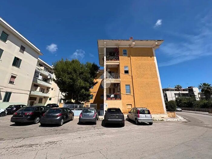 Appartamento quadrilocale in affitto in Via Palermo, Brindisi