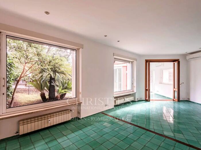 Appartamento con 6 locali in affitto in Via Alberto Cadlolo, Roma