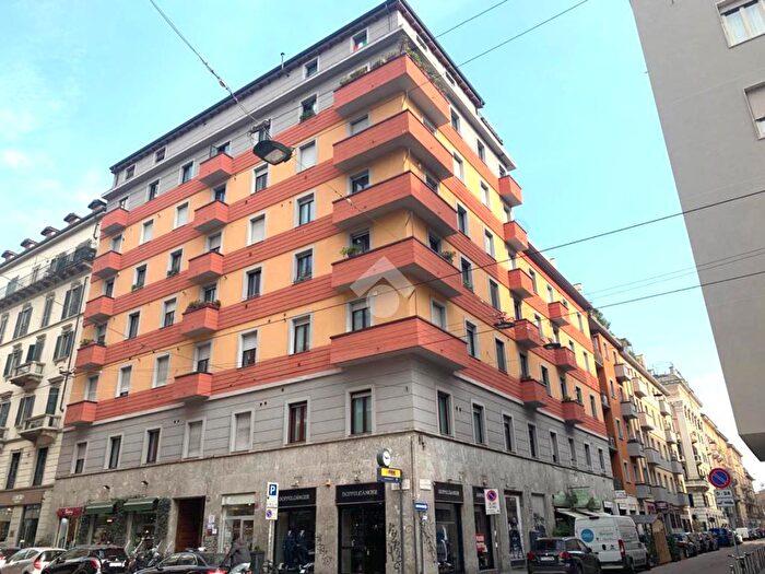 Appartamento bilocale in affitto in Corso Genova, Milano