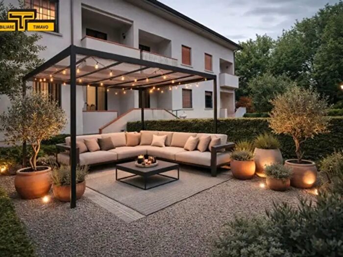 Casa quadrilocale in vendita in Via Casello Veneri, Reggio Emilia