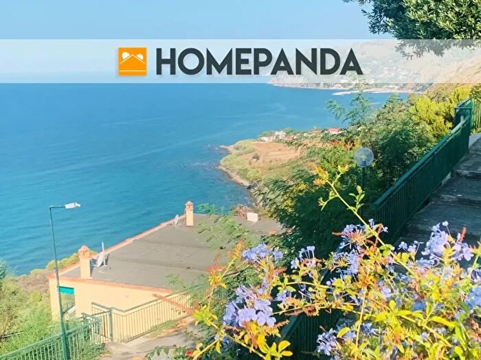 Appartamento con 8 locali in vendita in Via Parco dei Ciliegi Baia dei Pini Parco Marghetto, San Mauro Cilento