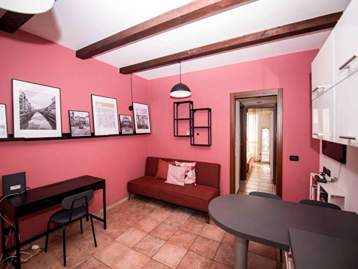 Appartamento bilocale in affitto in Via Corsico, Navigli Darsena, Milano