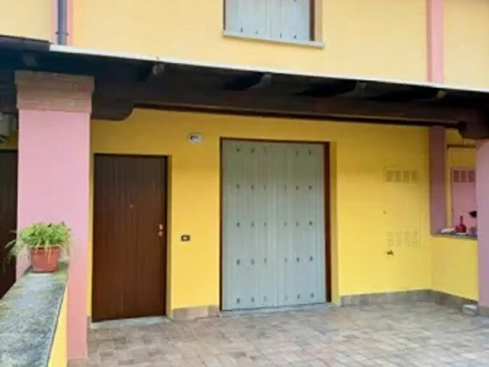 Appartamento trilocale in vendita in Vicolo San Giorgio, Romano Di Lombardia