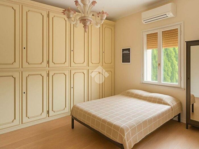 Appartamento quadrilocale in affitto in Via Giuditta Sidoli, Ospedale Villaggio Manenti, Reggio Emilia