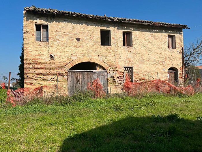 Casa con 5 locali in vendita in Via Grattacoppa, Ravenna