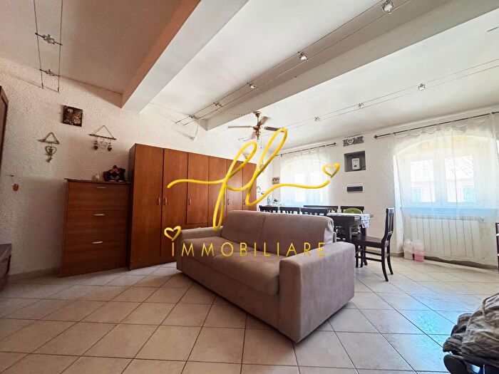 Appartamento quadrilocale in vendita in Andrea, Livorno