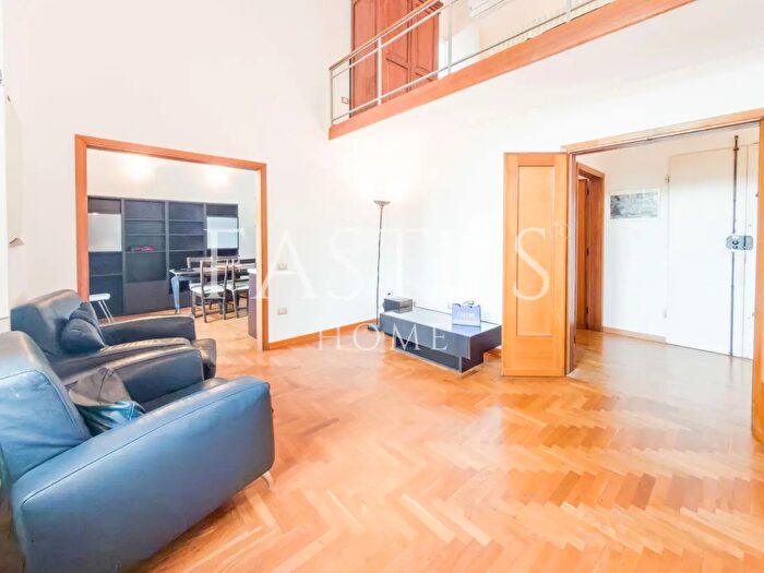 Appartamento con 7 locali in vendita in Firenze